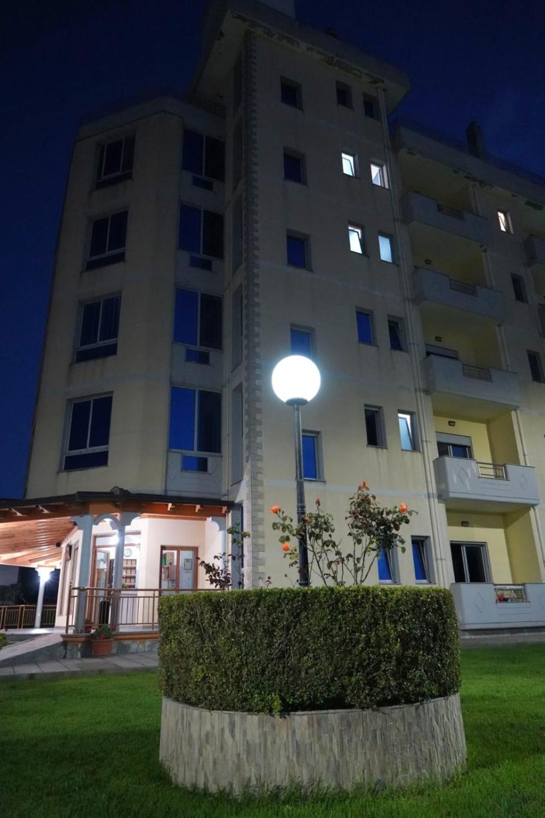 Hotel Restaurant Globi Velipojë Exterior foto