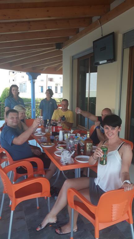 Hotel Restaurant Globi Velipojë Exterior foto